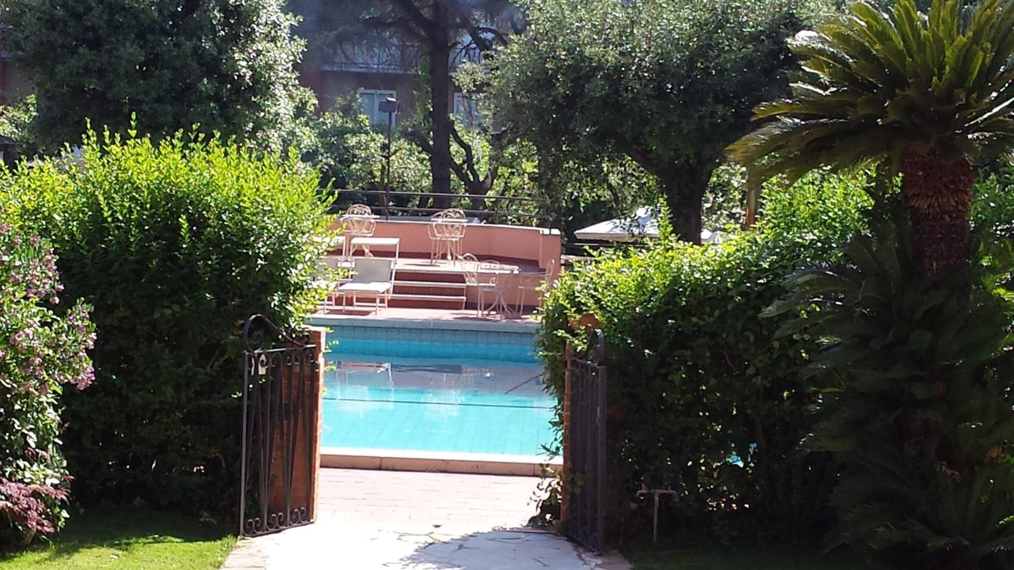 Park Hotel San Michele Мартина-Франка Экстерьер фото