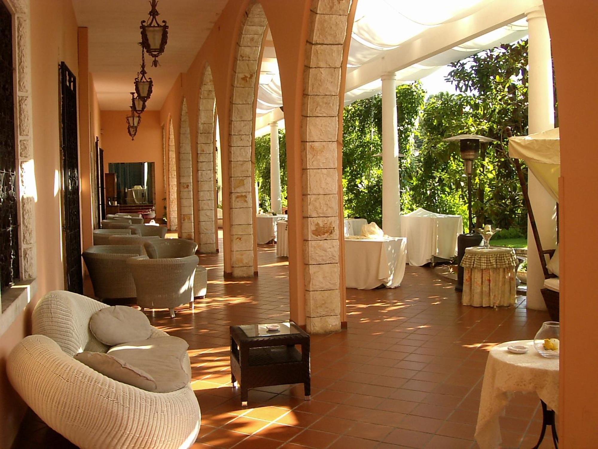 Park Hotel San Michele Мартина-Франка Экстерьер фото