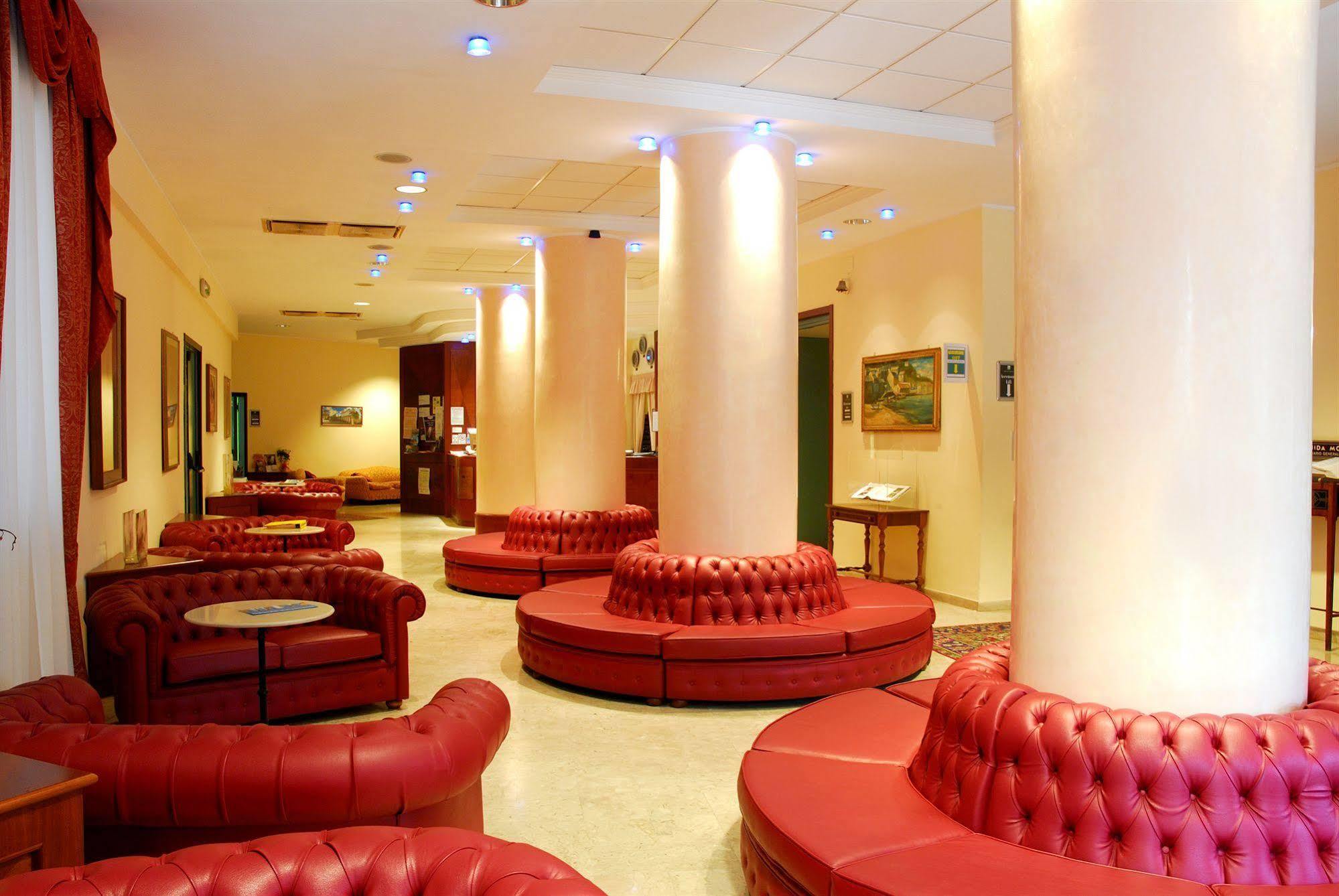 Park Hotel San Michele Мартина-Франка Экстерьер фото