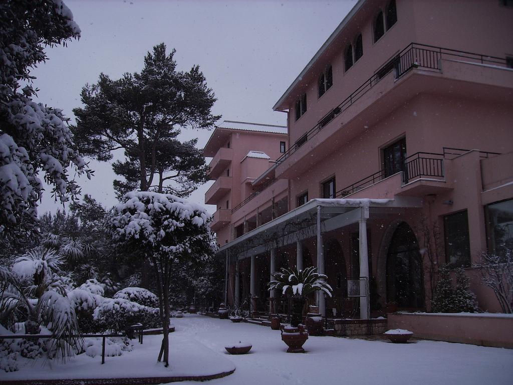Park Hotel San Michele Мартина-Франка Экстерьер фото